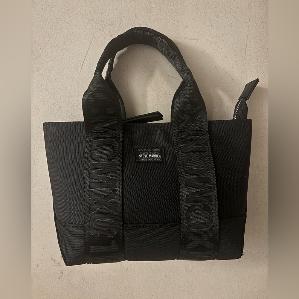 NwoT - Steve Madden Black Mini Bag